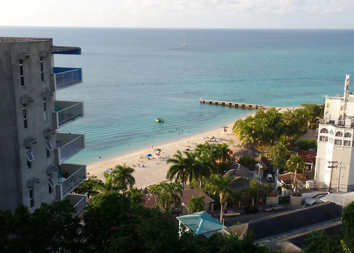 Sunny Tides At Club 3* Montego Bay