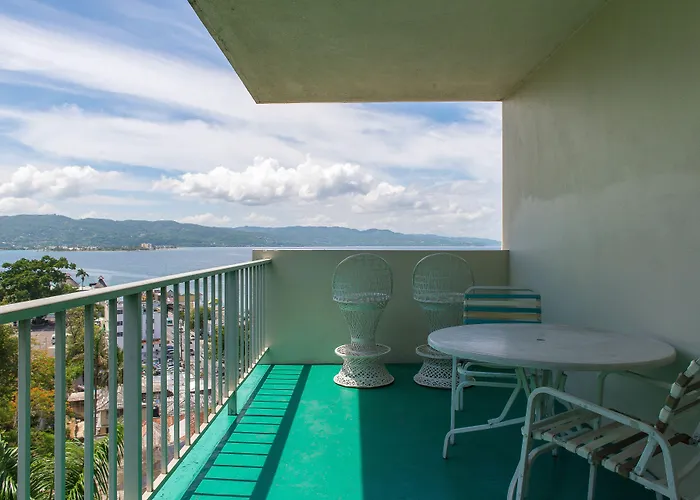 Sunny Tides At Club Aparthotel Montego Bay